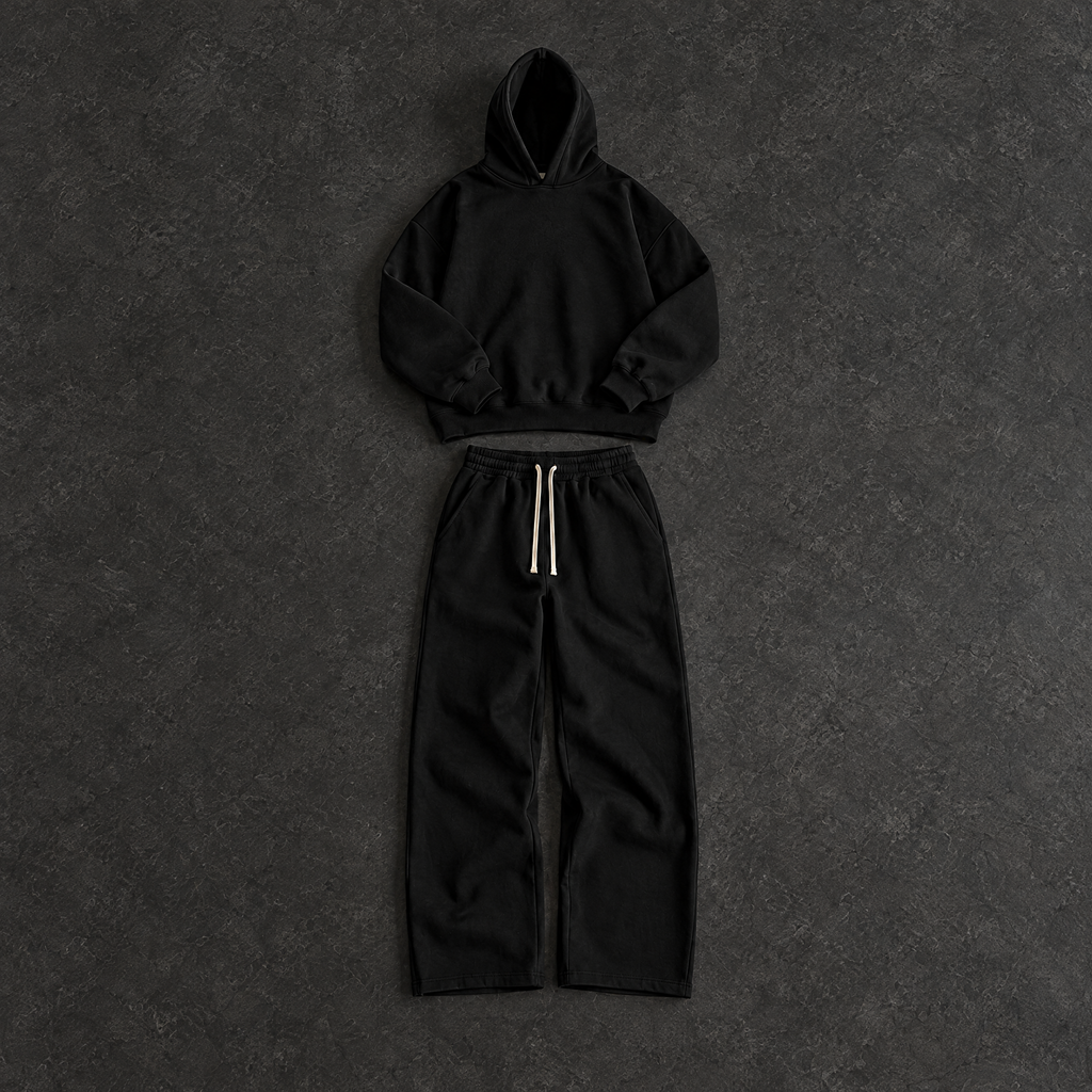 THE AIRPORT UNIFORM — Black — Flat lay