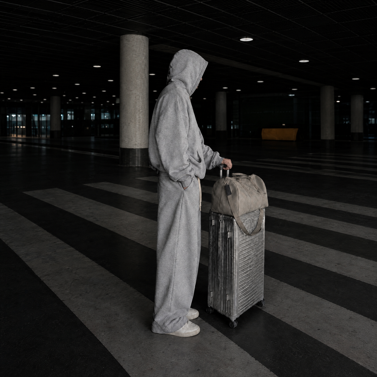 THE AIRPORT UNIFORM — Grey — Side view
